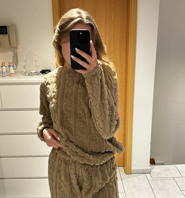 FluffyPyjama - Kuschelig und Warm durch den Winter