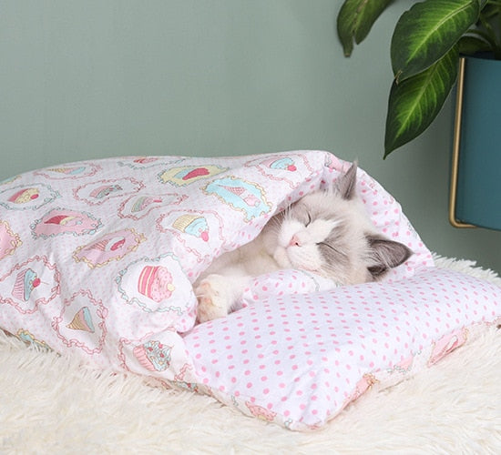 PET WONDERLAND™ COZY SLEEPING BAG